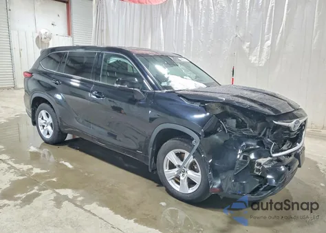 2022 Toyota Highlander Hybrid Le z USA, uszkodzony, nr VIN 5TDBBRCH4NS557247